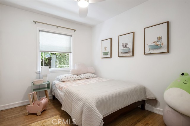 Detail Gallery Image 17 of 40 For 2317 Walgrove, Los Angeles,  CA 90066 - 4 Beds | 3 Baths