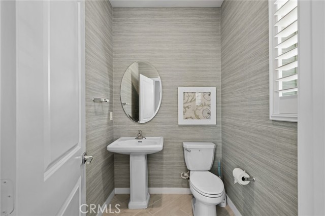 Detail Gallery Image 7 of 33 For 2571 E Pheasant Way, Ontario,  CA 91761 - 4 Beds | 2/1 Baths