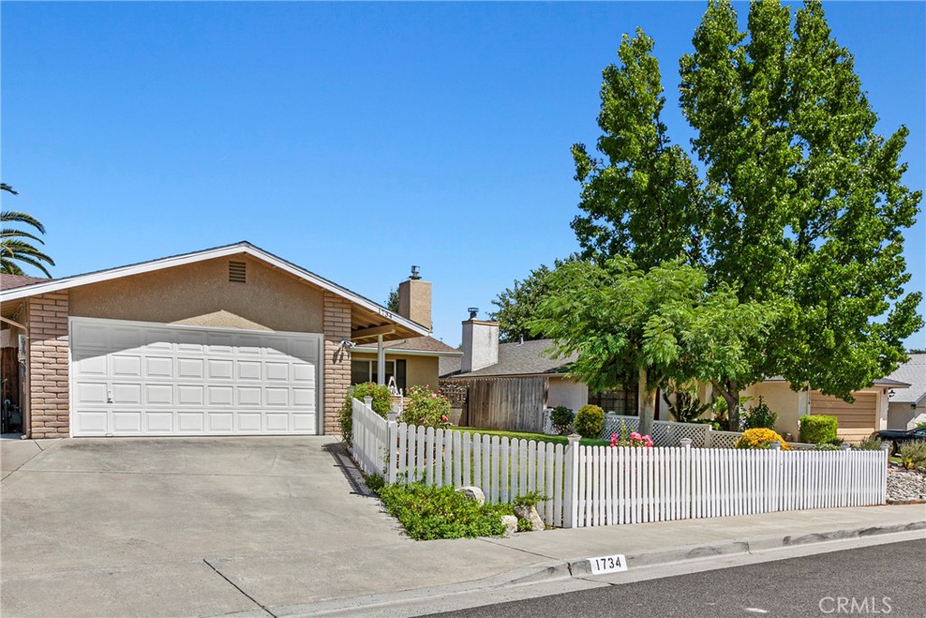 1734 Hogan Place
