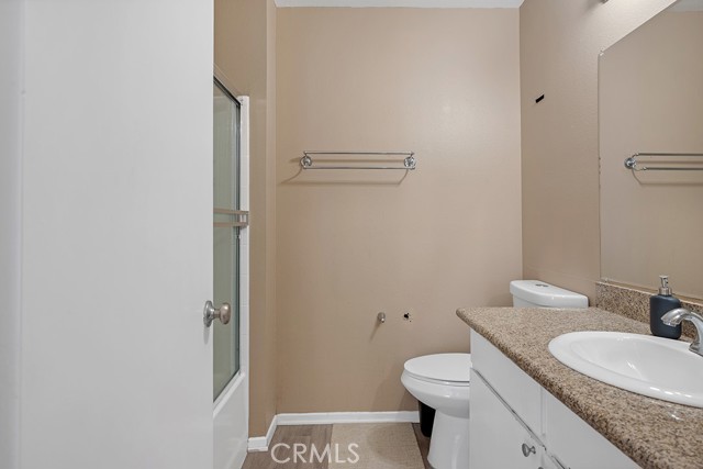 Detail Gallery Image 17 of 32 For 8834 Willis Ave 2a,  Panorama City,  CA 91402 - 3 Beds | 2/1 Baths