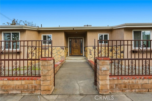 Detail Gallery Image 34 of 59 For 21511 Bassett St. & 6903 Alabama Ave., Canoga Park,  CA 91303 - 5 Beds | 4 Baths