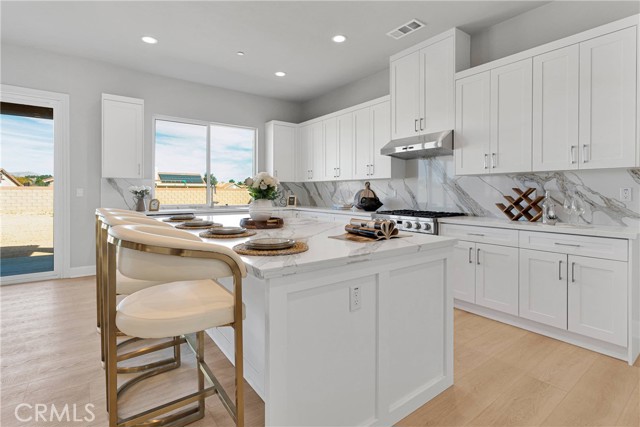 12958 Davona Dale Road Road, Apple Valley CA: https://media.crmls.org/medias/1d90f71e-2c0d-4a3b-9803-72f96407de89.jpg