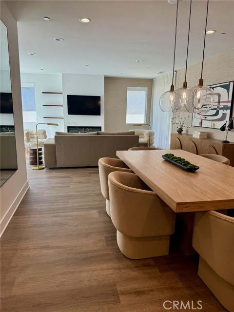 Front Image Thumbnail for CRIV25269767