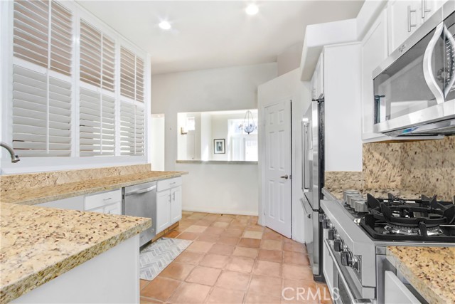 Detail Gallery Image 12 of 22 For 53825 Eisenhower Dr, La Quinta,  CA 92253 - 3 Beds | 2 Baths