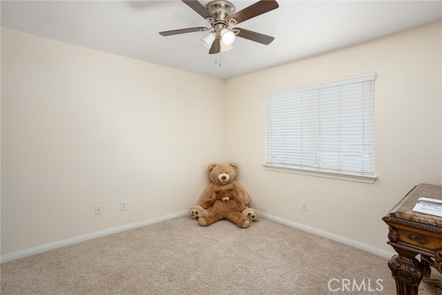 15850 Twin Lakes Dr, Moreno Valley CA: https://media.crmls.org/medias/1d92a0fb-cf26-46e3-8543-196523db71a3.jpg
