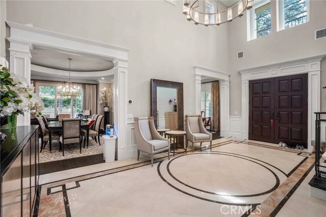 Detail Gallery Image 4 of 36 For 501 W Woodruff Ave, Arcadia,  CA 91007 - 5 Beds | 5/1 Baths