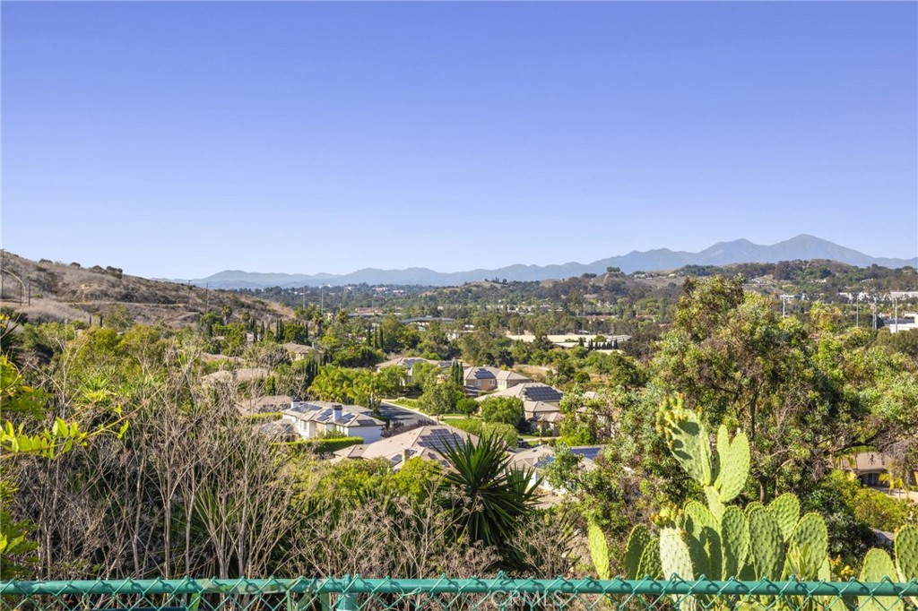 1d932b7d B5cc 44ec 9070 66f9a687423e