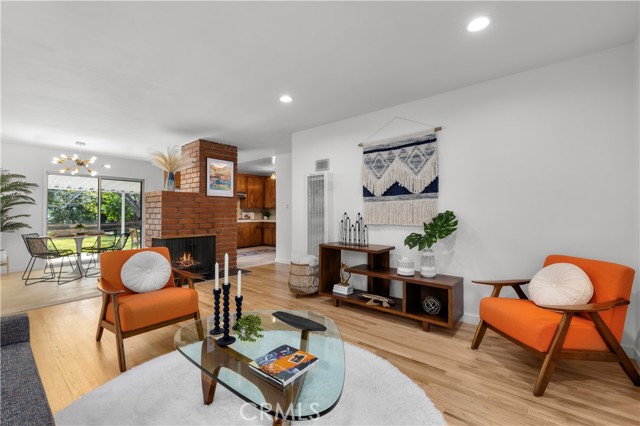 Detail Gallery Image 1 of 1 For 1712 Ruhland Ave, Manhattan Beach,  CA 90266 - 3 Beds | 2 Baths