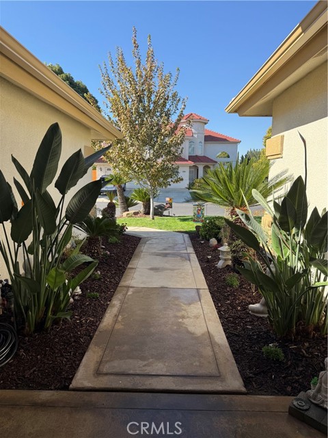 Detail Gallery Image 4 of 46 For 4525 Biltmore, Chowchilla,  CA 93610 - 3 Beds | 2 Baths