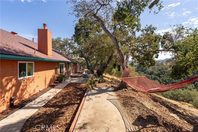 10755 Santa Ana Road, Atascadero CA: https://media.crmls.org/medias/1d93a522-6364-4315-b937-319ce8a5b96d.jpg