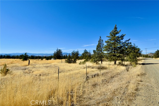 Detail Gallery Image 12 of 28 For 6307 Dolomite, Montague,  CA 96064 - 2 Beds | 2 Baths