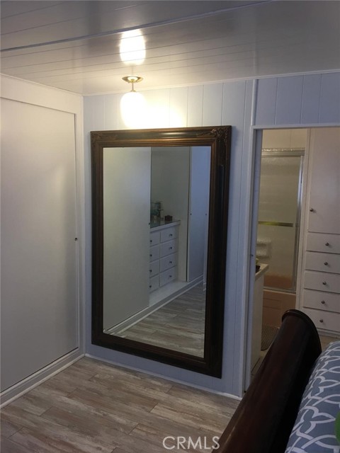 Image 18 of 24 For 1030 Bradbourne Avenue 31