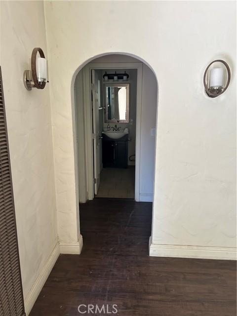 Detail Gallery Image 5 of 18 For 1505 Victoria Dr, Modesto,  CA 95351 - 2 Beds | 1 Baths