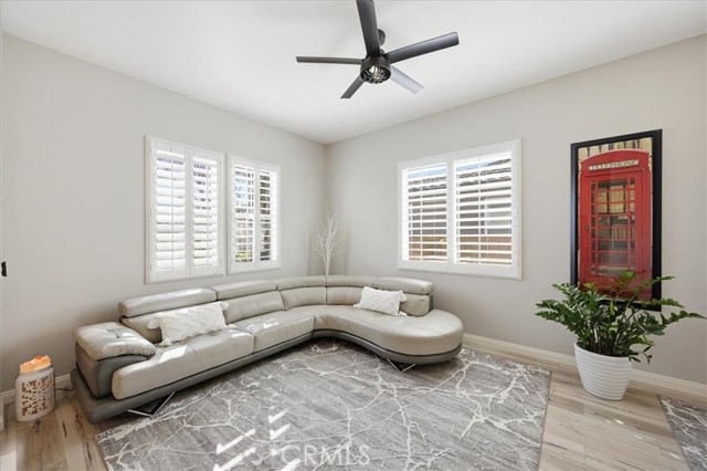 Detail Gallery Image 9 of 54 For 34078 Amici, Temecula,  CA 92592 - 4 Beds | 3/1 Baths