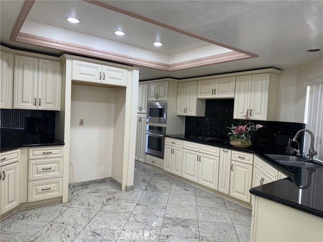 Detail Gallery Image 13 of 40 For 4205 Hermitage Dr, Hacienda Heights,  CA 91745 - 4 Beds | 2/1 Baths