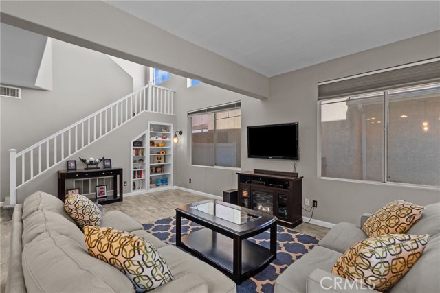 27606 Primrose Lane, Castaic CA: https://media.crmls.org/medias/1d95d686-247b-4c9d-b14f-41c506da6df6.jpg