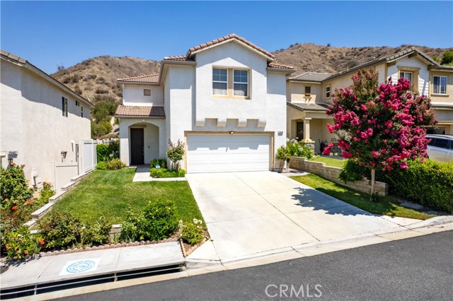 Detail Gallery Image 2 of 48 For 29458 Shannon Ct #89,  Canyon Country,  CA 91387 - 4 Beds | 2/1 Baths