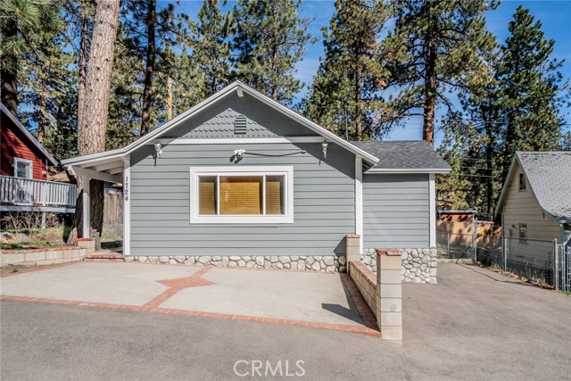 Detail Gallery Image 3 of 39 For 1724 Thrush, Wrightwood,  CA 92397 - 1 Beds | 1 Baths