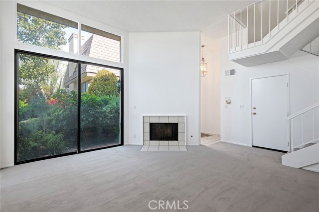 9000 Vanalden Avenue, Northridge CA: https://media.crmls.org/medias/1d97fd56-85e2-4c96-9fac-83ce14112915.jpg