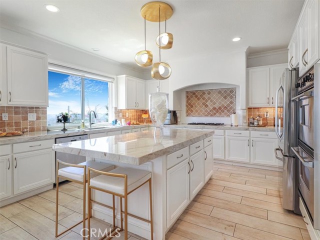 24049 Skyline, Mission Viejo CA: https://media.crmls.org/medias/1d985138-d6fa-4543-9f4e-9bd815c9b22f.jpg