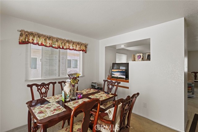 Detail Gallery Image 5 of 13 For 3918 W 118th Pl #8,  Hawthorne,  CA 90250 - 3 Beds | 3 Baths