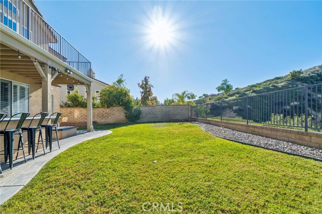 Detail Gallery Image 33 of 44 For 22939 Raintree, Saugus,  CA 91390 - 4 Beds | 3 Baths