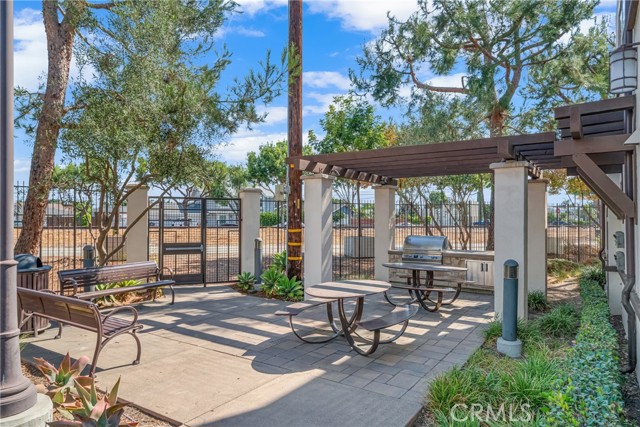 Detail Gallery Image 32 of 33 For 9311 Alondra Bld #5,  Bellflower,  CA 90706 - 3 Beds | 3 Baths
