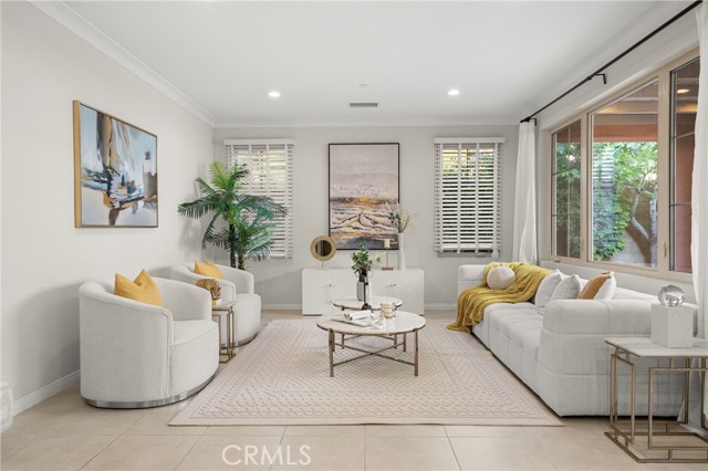 Detail Gallery Image 6 of 39 For 113 Hanging, Irvine,  CA 92620 - 3 Beds | 2/1 Baths