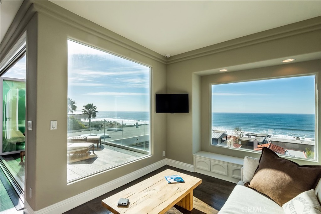 2909 Bayview Drive