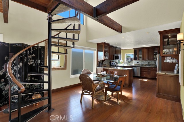 834 15th Street, Hermosa Beach CA: https://media.crmls.org/medias/1d9b94de-4ccf-4f1b-a028-54ddde7669d0.jpg