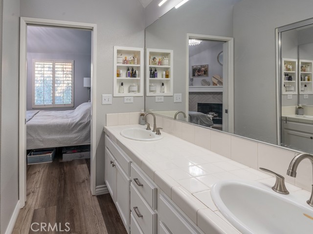 24510 Mcbean Parkway, Valencia CA: https://media.crmls.org/medias/1d9bc502-562b-47b3-a1cf-99b8a35df384.jpg