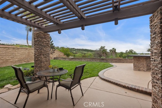 4 Chisholm Trail, Trabuco Canyon CA: https://media.crmls.org/medias/1d9bcd12-ee26-4c5d-b418-feac27891c17.jpg