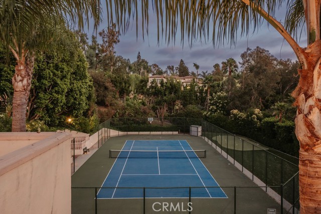 16727 Camino Sierra del Sur Drive, Rancho Santa Fe CA: https://media.crmls.org/medias/1d9bcec6-85b0-49db-a565-9ae62f1392b2.jpg