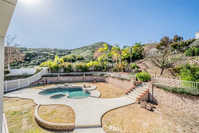 Detail Gallery Image 2 of 36 For 29429 Sunharbor Ct, Lake Elsinore,  CA 92530 - 5 Beds | 3 Baths