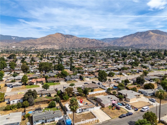 Detail Gallery Image 6 of 25 For 27034 Villa Ave, Highland,  CA 92346 - 4 Beds | 2/1 Baths