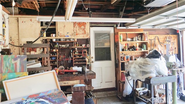 Detail Gallery Image 30 of 48 For 2213 N Valley St, Burbank,  CA 91505 - 3 Beds | 1 Baths