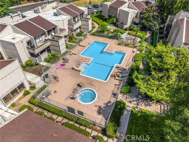 Detail Gallery Image 32 of 34 For 3020 Associated Rd #110,  Fullerton,  CA 92835 - 2 Beds | 2 Baths