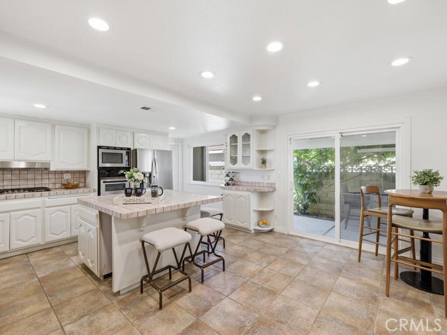 Detail Gallery Image 6 of 48 For 24741 Calle El Toro Grande, Lake Forest,  CA 92630 - 4 Beds | 3 Baths