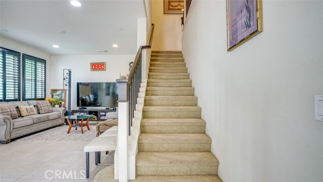 4248 W 5th Street, Santa Ana CA: https://media.crmls.org/medias/1d9e7463-ad92-4186-b965-a16220f12a8c.jpg