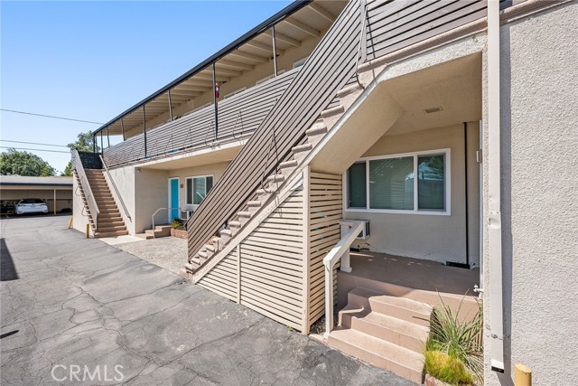 Detail Gallery Image 8 of 37 For 1837 E Colorado Blvd, Pasadena,  CA 91107 - – Beds | – Baths