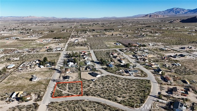 Detail Gallery Image 4 of 11 For 723 Clark Rd, Lucerne Valley,  CA 92356 - – Beds | – Baths