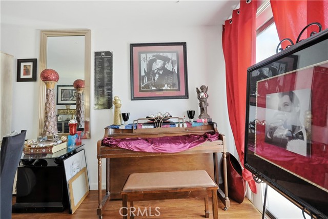 Detail Gallery Image 9 of 26 For 1750 Camino Palmero St #539,  Los Angeles,  CA 90046 - 1 Beds | 1 Baths