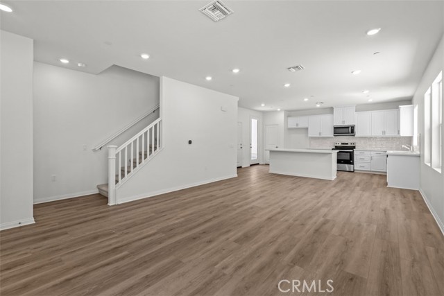 Detail Gallery Image 2 of 17 For 16013 Cochise Ct, Chino,  CA 91708 - 3 Beds | 2/1 Baths