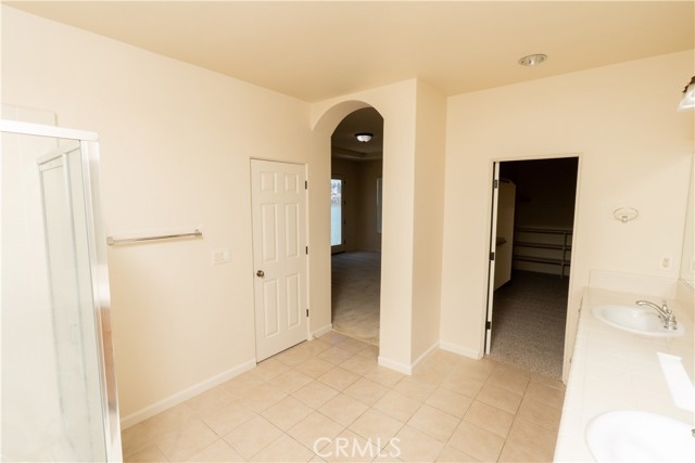 Detail Gallery Image 31 of 68 For 8185 Lakeshore Dr, Chowchilla,  CA 93610 - 5 Beds | 4 Baths