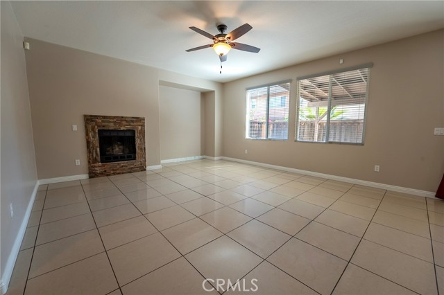 Detail Gallery Image 12 of 66 For 31010 Sedona St, Lake Elsinore,  CA 92530 - 4 Beds | 3 Baths