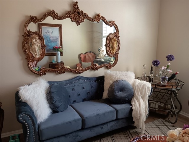 Sitting room/ lounge