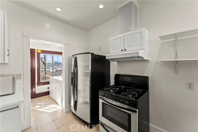 Detail Gallery Image 9 of 15 For 1069 Laguna Ave, Echo Park,  CA 90026 - 1 Beds | 1 Baths