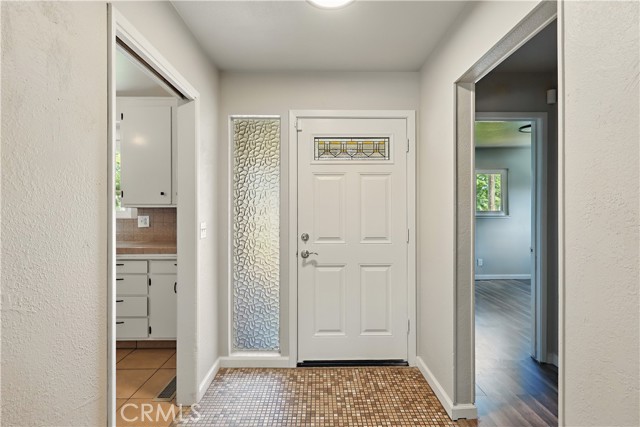 Detail Gallery Image 3 of 38 For 320 Bowen Ave, Modesto,  CA 95350 - 3 Beds | 2 Baths