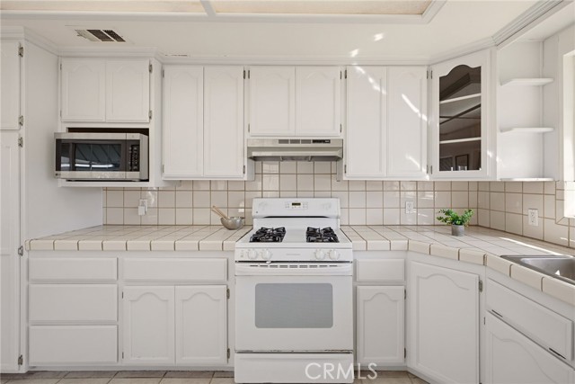 4219 Artesia photo 16