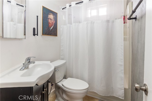 Detail Gallery Image 15 of 29 For 10823 Weigand Avenue, Los Angeles,  CA 90059 - 3 Beds | 1 Baths